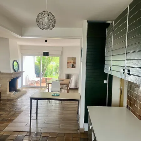 別荘 Maison Pour 8 Proche Centre ラ・ロシェル